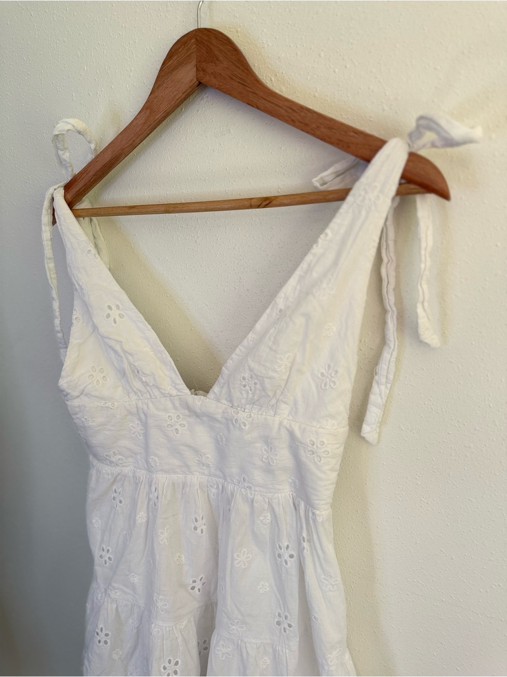 Princess Polly White Eyelet Mini Dress Tie Strap Open Back Tiered US 4 - Picture 5 of 8